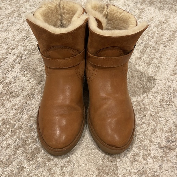 UGG Romely Buckle Chestnut Boots - Women's Size 7 - Picture 5 of 11